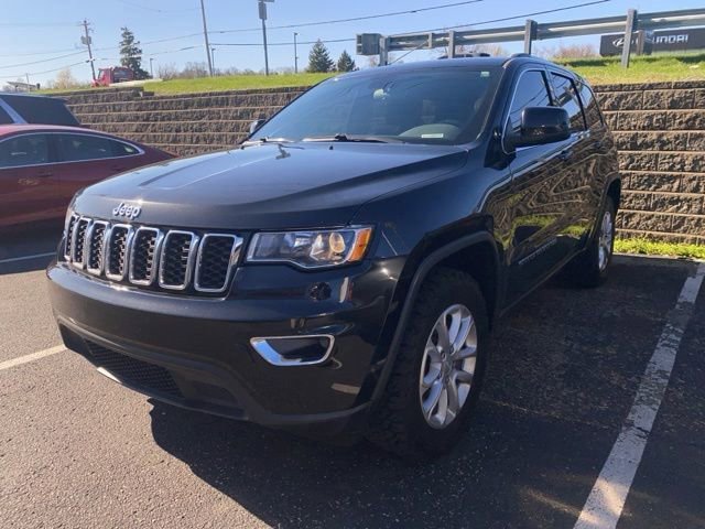 Used 2021 Jeep Grand Cherokee Laredo image 9