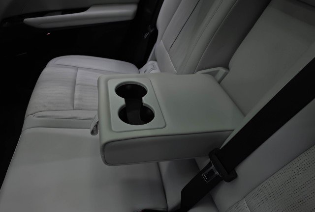 Used 2024 Cadillac Lyriq Luxury RWD image 20