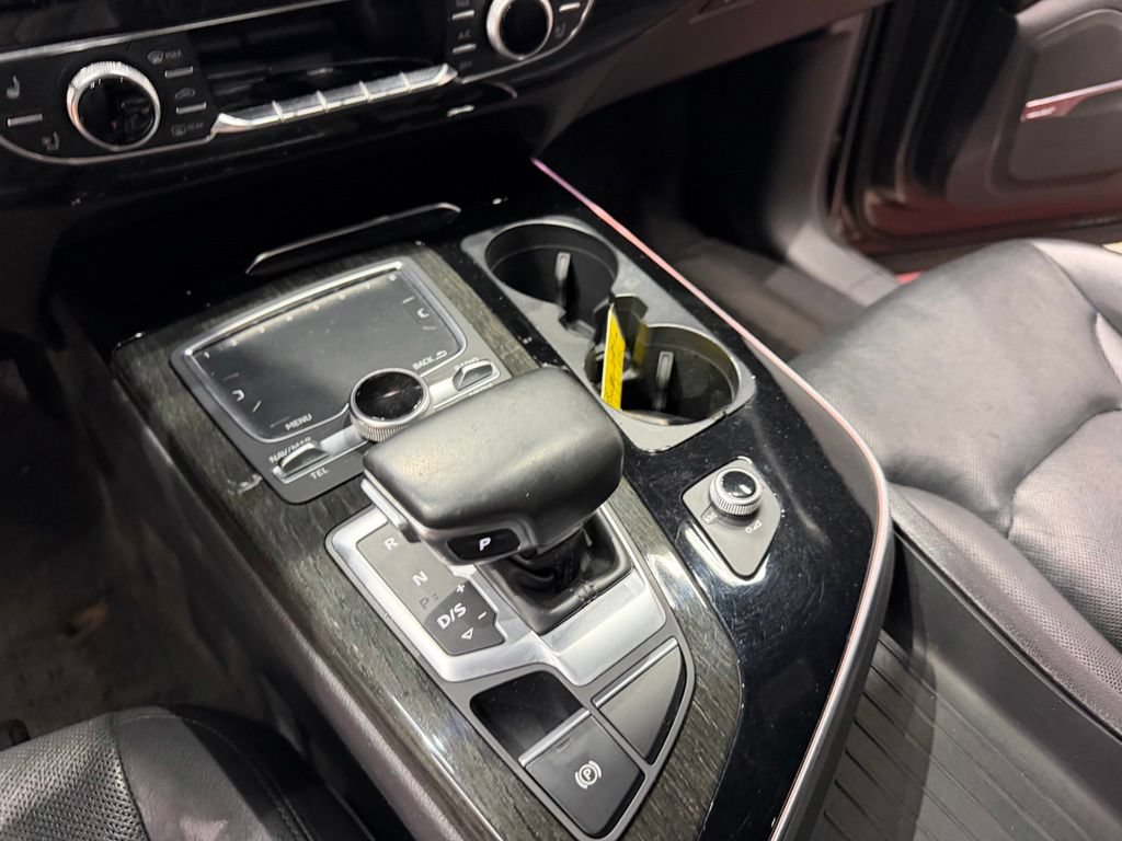 Used 2018 Audi Q7 3.0T Prestige AWD/4WD image 44