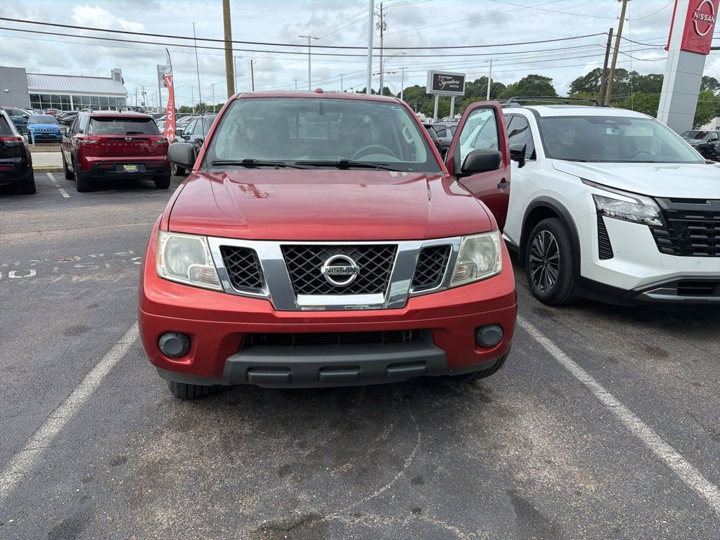 Used 2014 Nissan Frontier SV RWD image 2