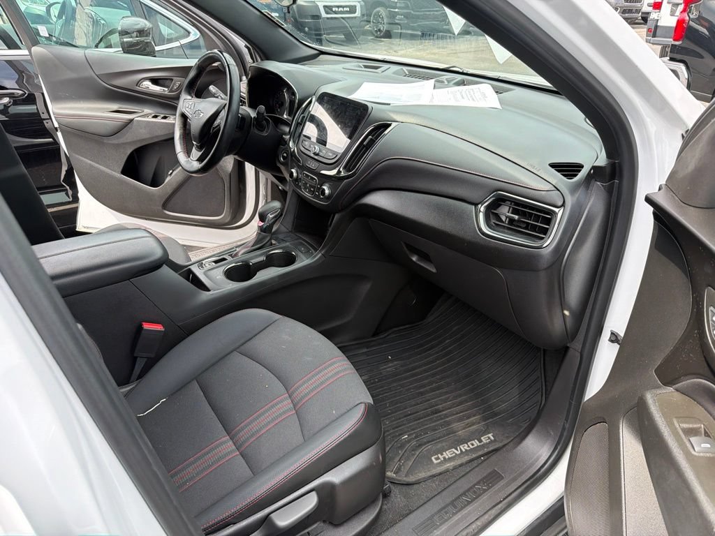 Used 2023 Chevrolet Equinox RS FWD image 27