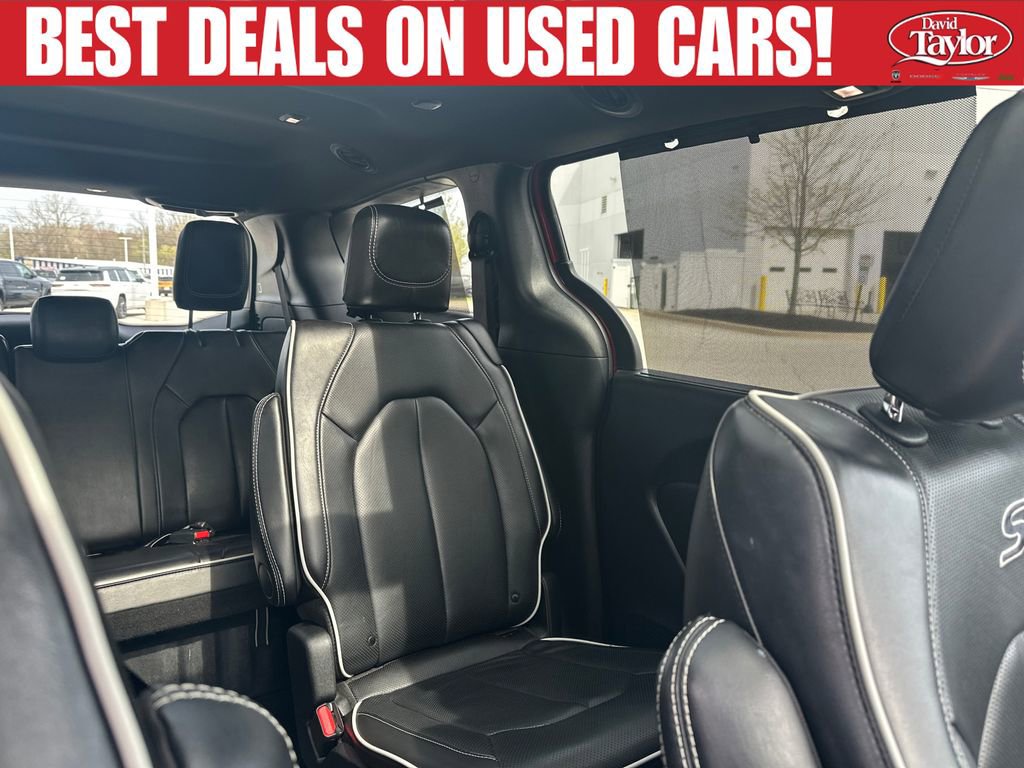 Used 2025 Chrysler Pacifica Limited FWD image 29