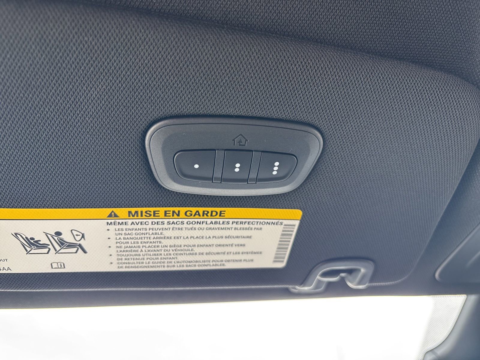 New 2026 Chrysler Pacifica Select image 23