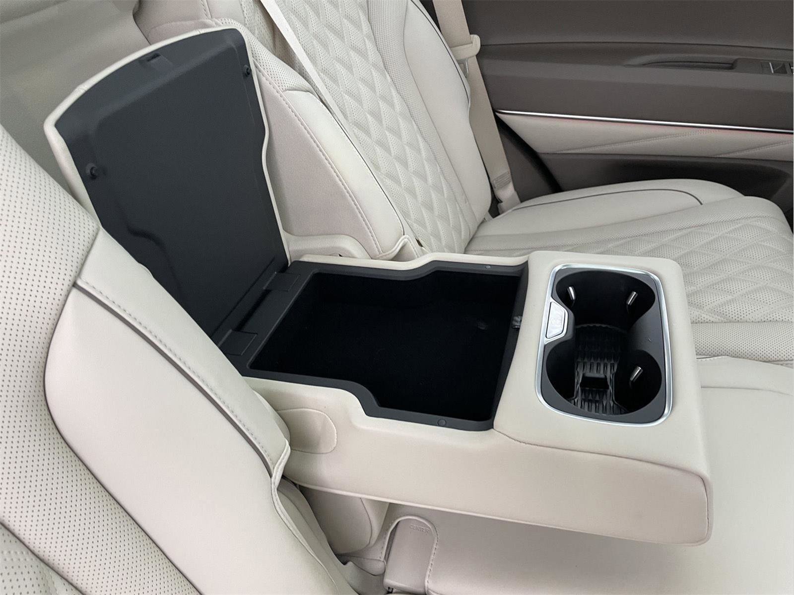 Used 2023 Genesis GV80 3.5T w/ Prestige Package image 22