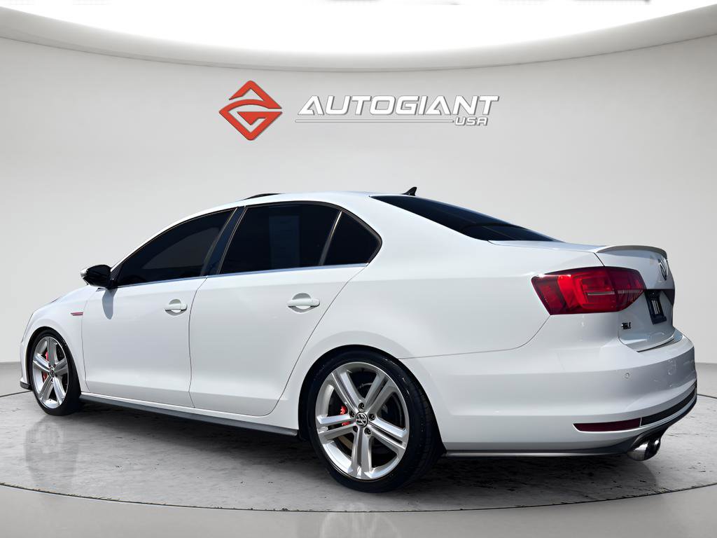 Used 2017 Volkswagen Jetta GLI FWD image 4