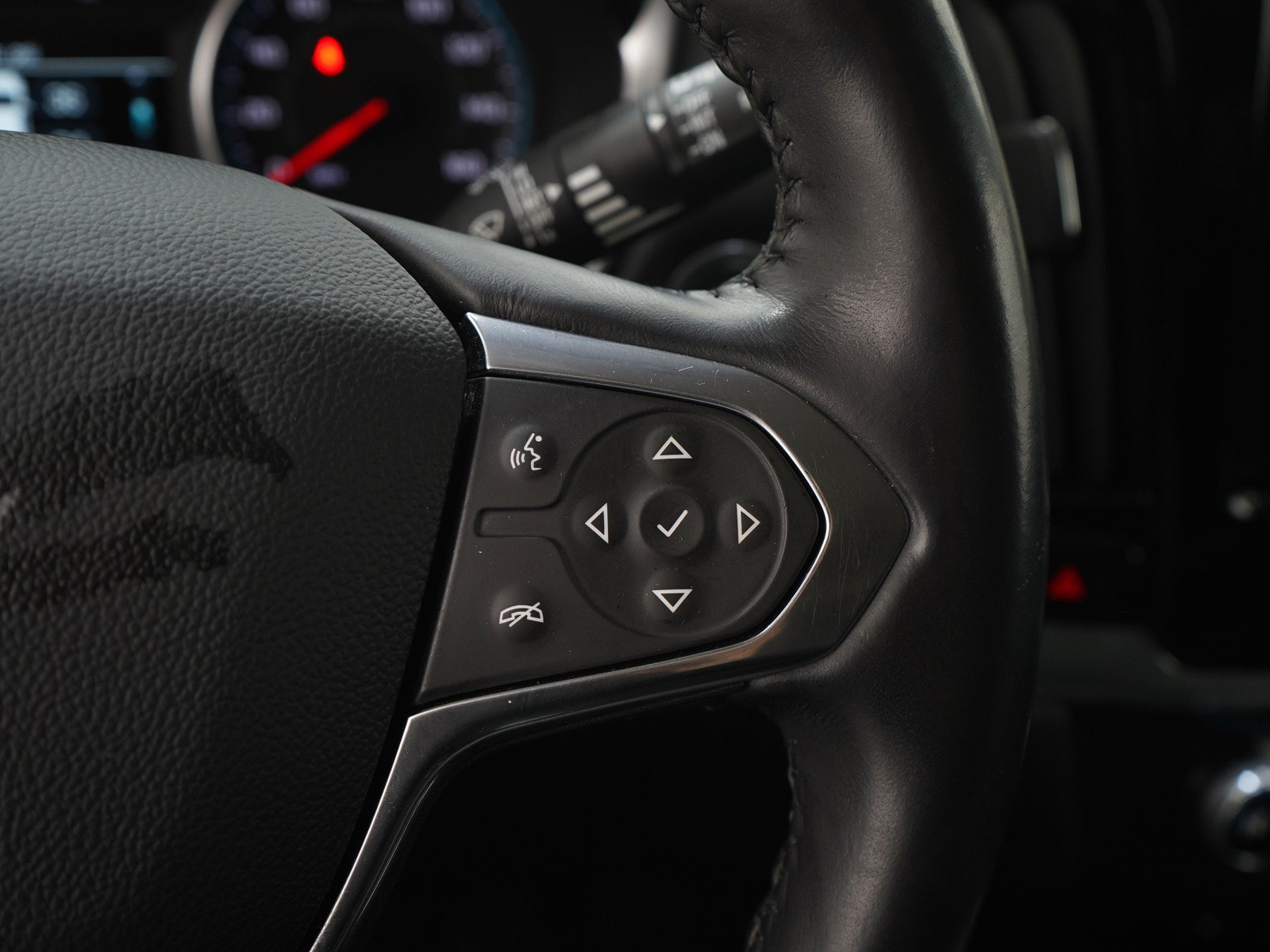 Used 2018 Chevrolet Traverse LT w/ LPO, Floor Liner Package image 29