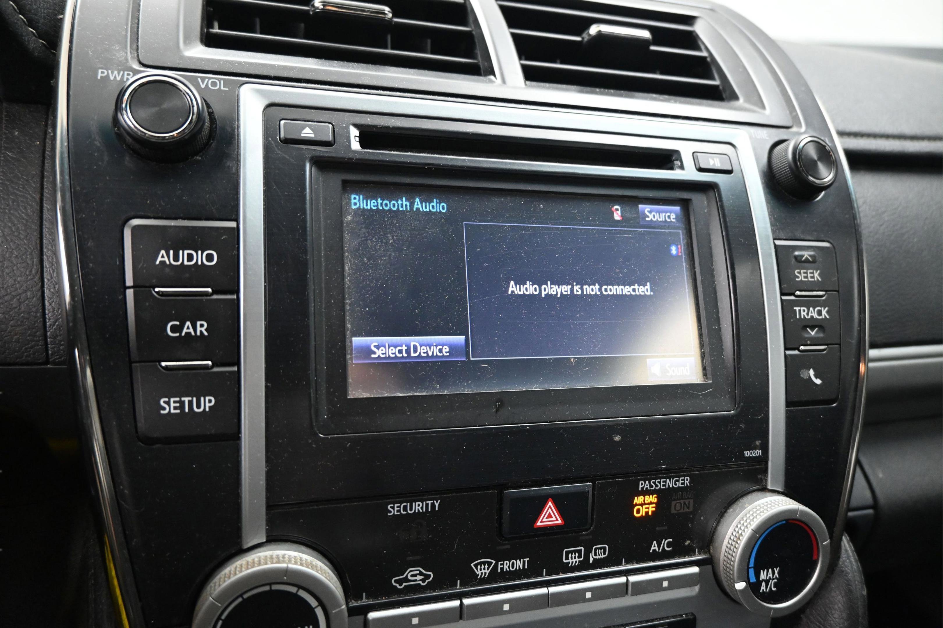 Used 2014 Toyota Camry SE FWD image 28