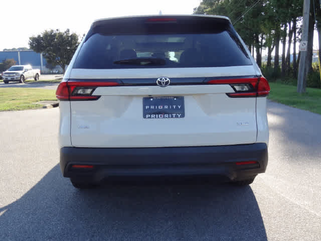 Certified 2024 Toyota Grand Highlander AWD image 3