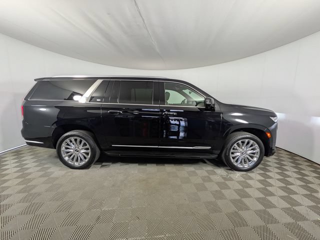 Certified 2024 Cadillac Escalade ESV Premium Luxury w/ LPO, Floor Liner Package AWD/4WD image 36
