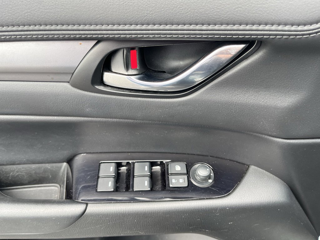 Used 2021 MAZDA CX-5 Touring image 10