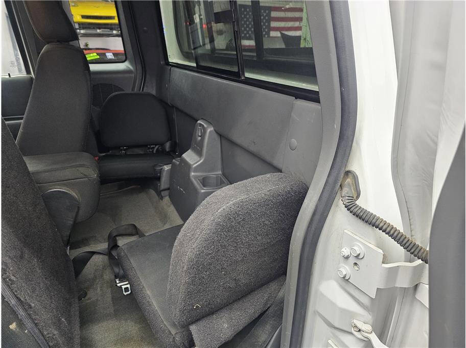 Used 2011 Ford Ranger XLT image 11