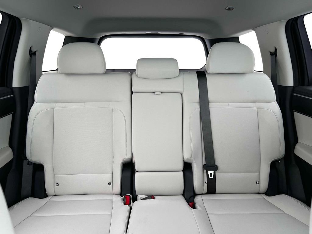 New 2026 Hyundai Santa Fe SE AWD/4WD image 16