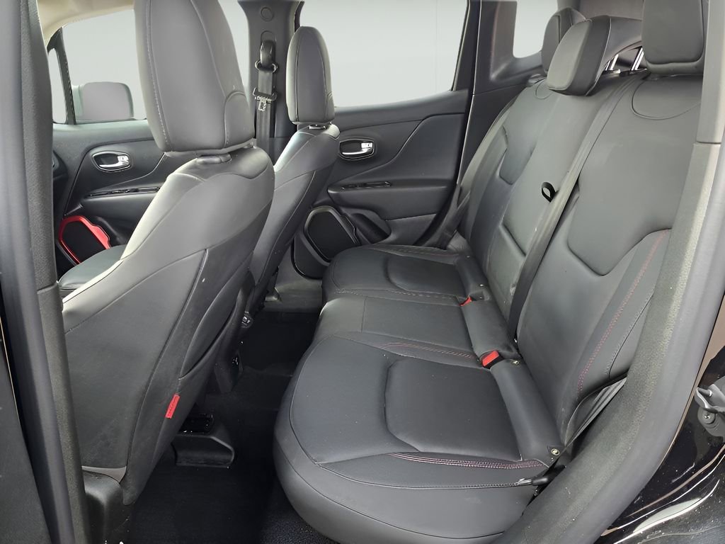 Used 2020 Jeep Renegade Trailhawk w/ Premium Leather Group image 14