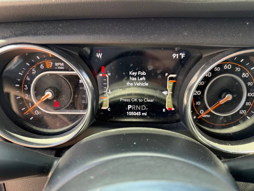 Used 2020 Jeep Wrangler Unlimited Sahara AWD/4WD image 28