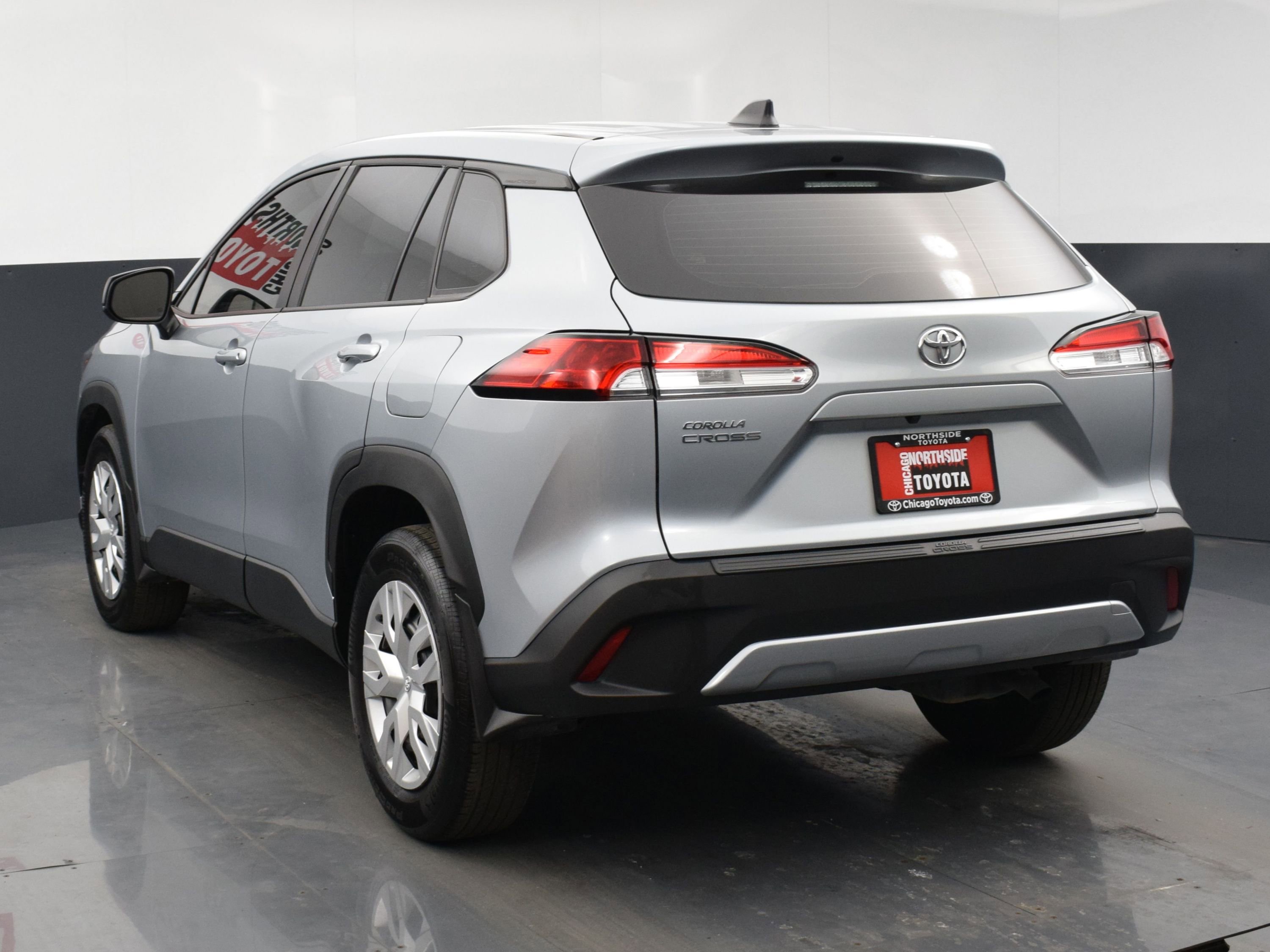 Used 2024 Toyota Corolla Cross L image 3