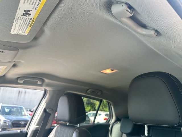 Used 2020 Chevrolet Trax LT w/ LT Convenience Package FWD image 28