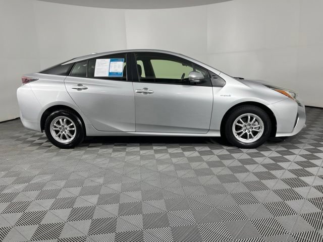 Used 2017 Toyota Prius Two FWD image 12