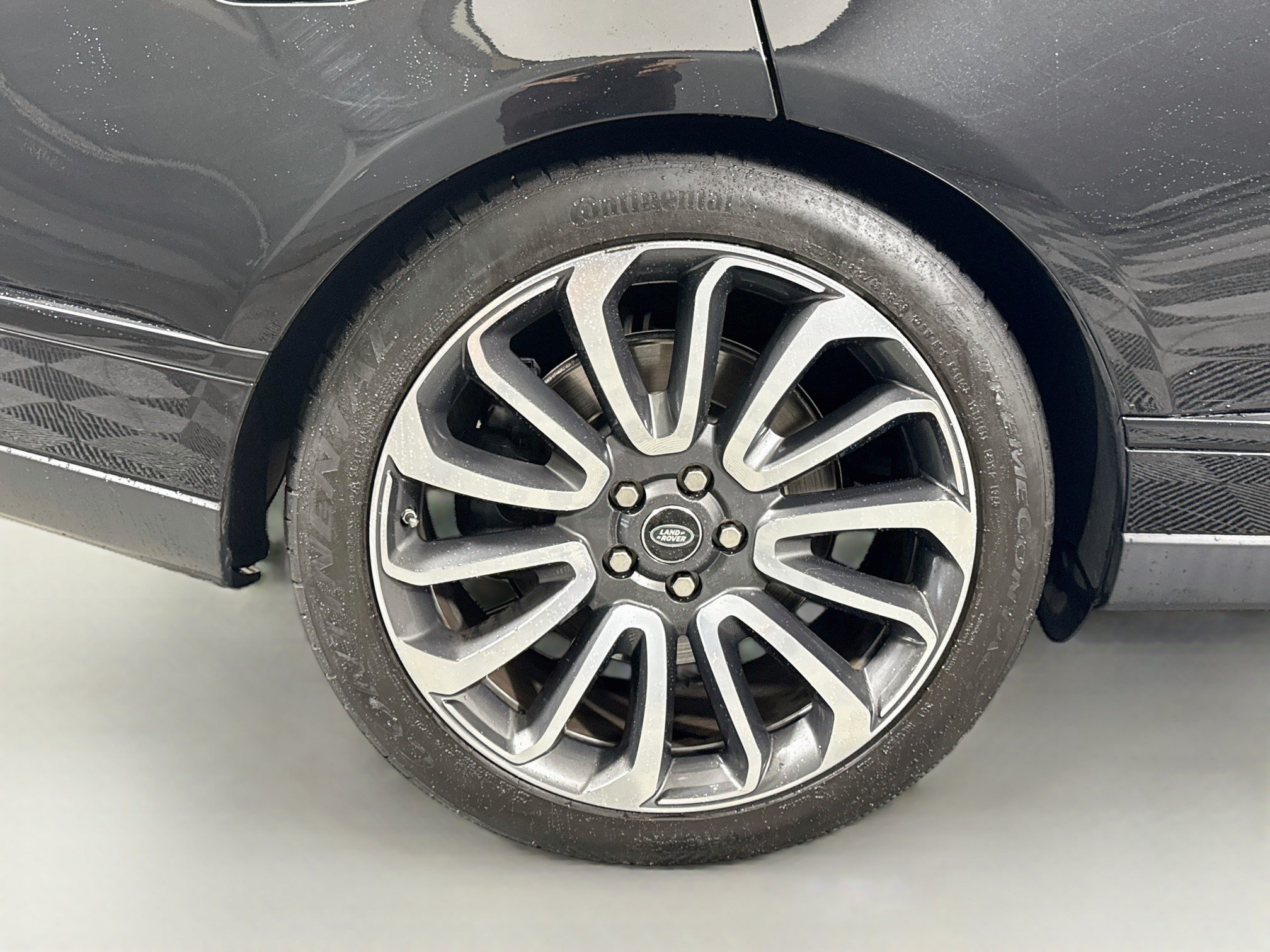 Used 2019 Land Rover Range Rover Supercharged AWD/4WD image 33