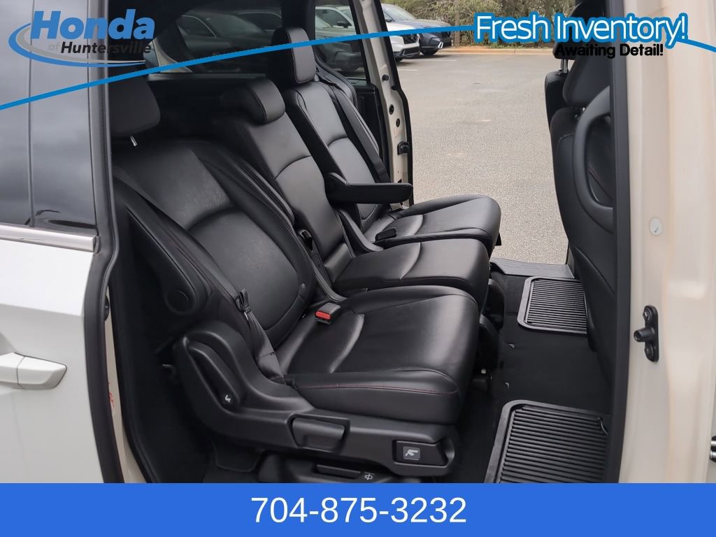 Used 2025 Honda Odyssey Sport-L image 14