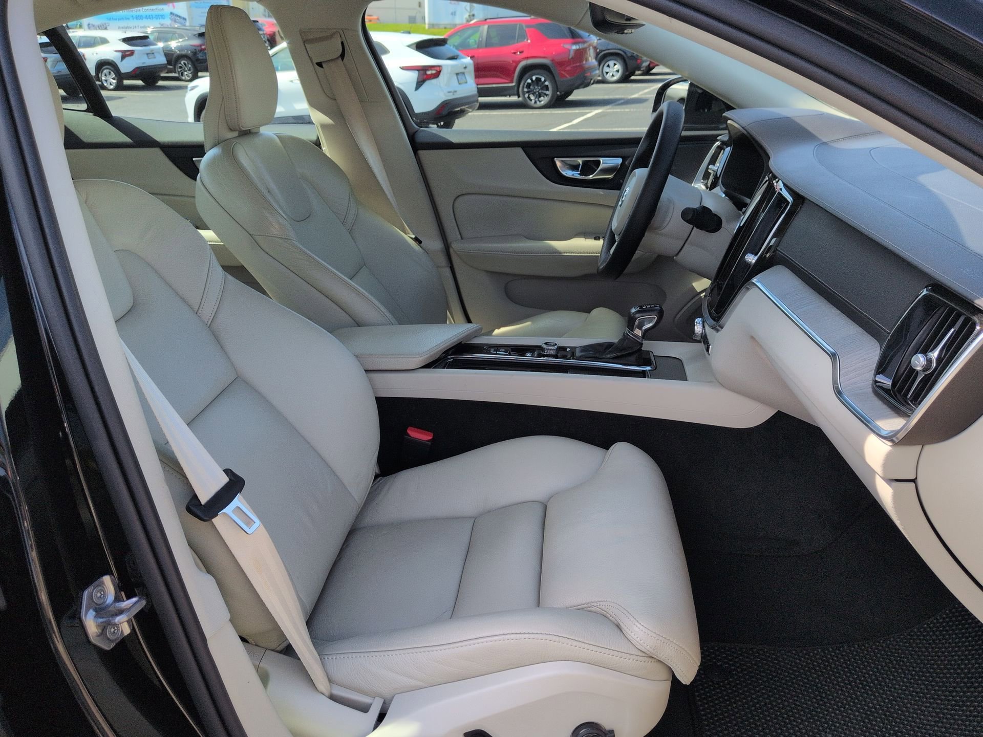 Used 2021 Volvo S60 T5 Inscription AWD/4WD image 29