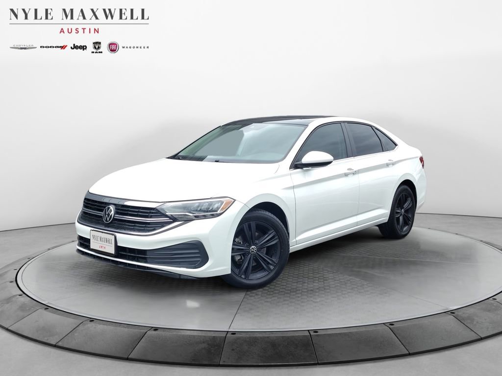 Used 2023 Volkswagen Jetta SE w/ Panoramic Sunroof Package