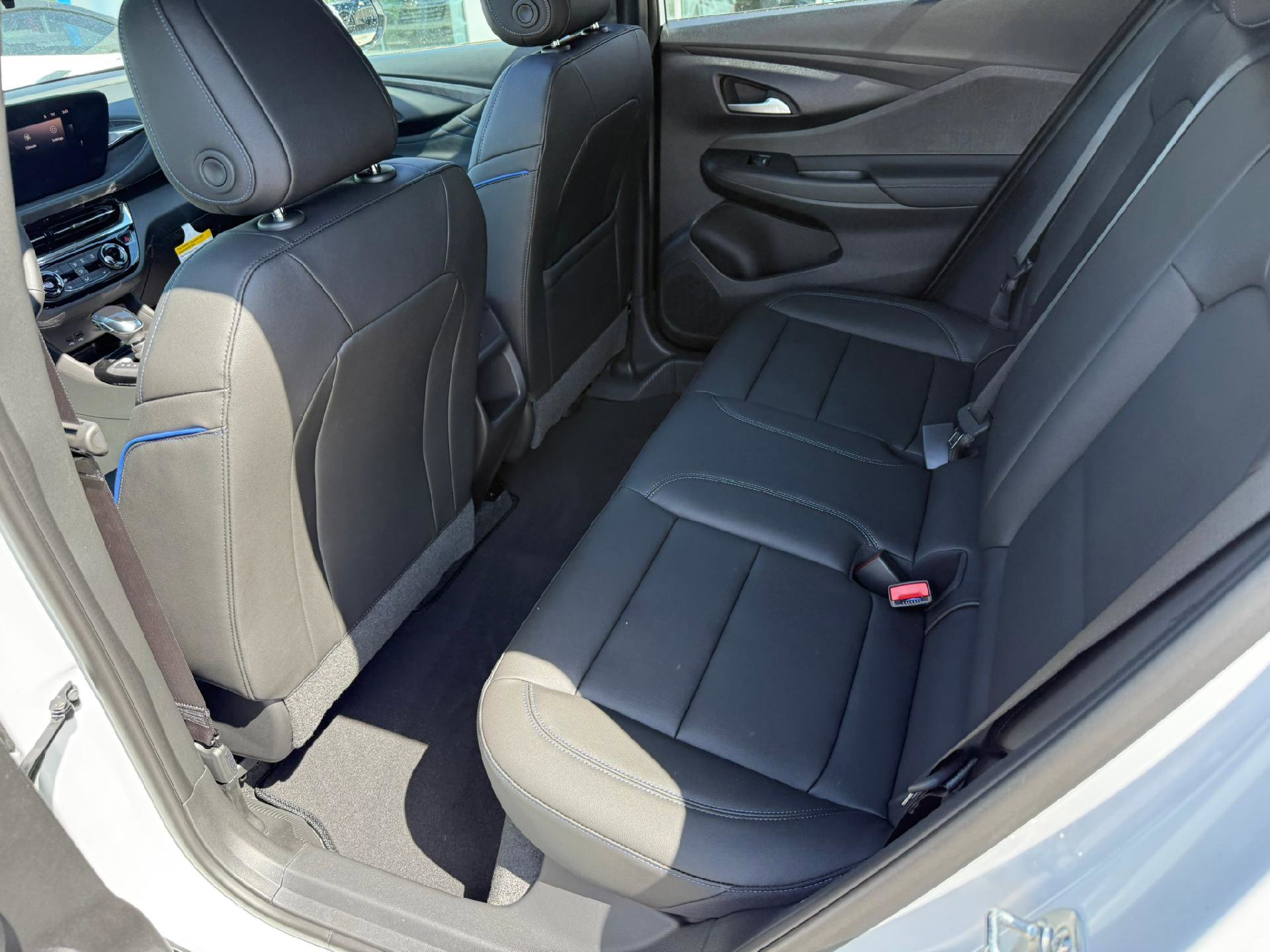 New 2026 Buick Envista Sport Touring w/ Convenience I Package FWD image 11