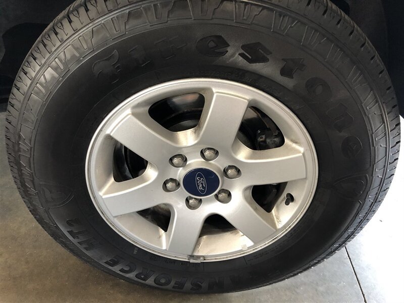 Used 2016 Ford Expedition XL AWD/4WD image 7