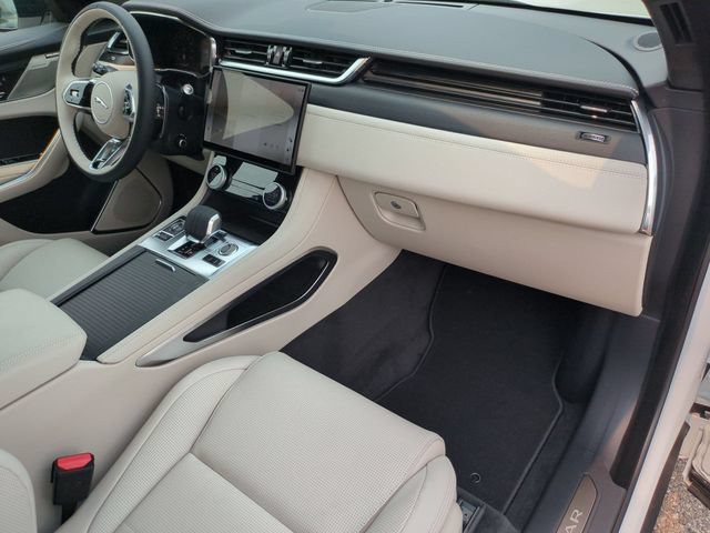 New 2026 Jaguar F-PACE R-Dynamic S AWD/4WD image 19