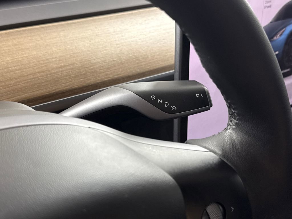Used 2022 Tesla Model Y Performance image 18