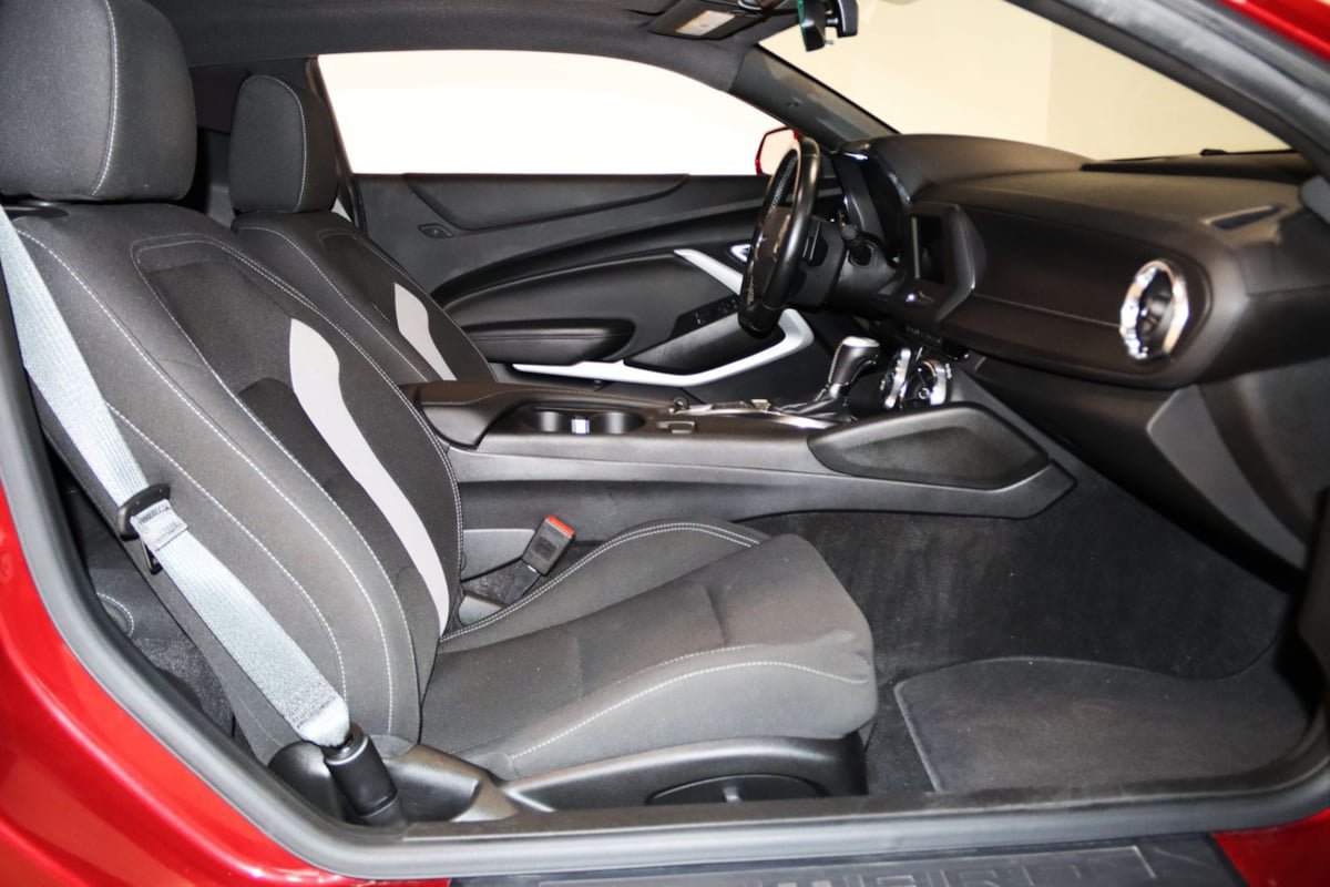Used 2021 Chevrolet Camaro LT w/ RS Package RWD image 51