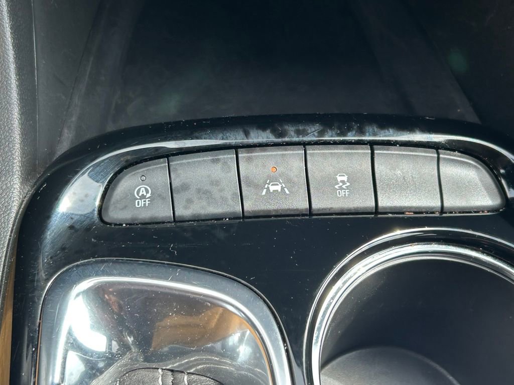 Used 2025 Buick Encore GX Preferred FWD image 26