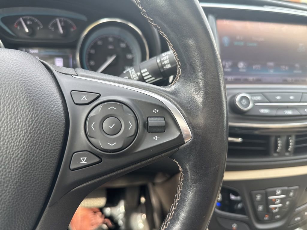 Used 2017 Buick Envision Essence image 16