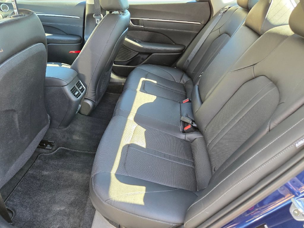 Used 2021 Hyundai Sonata Limited FWD image 17