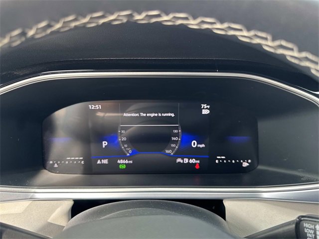 Certified 2025 Volkswagen Taos SE image 19