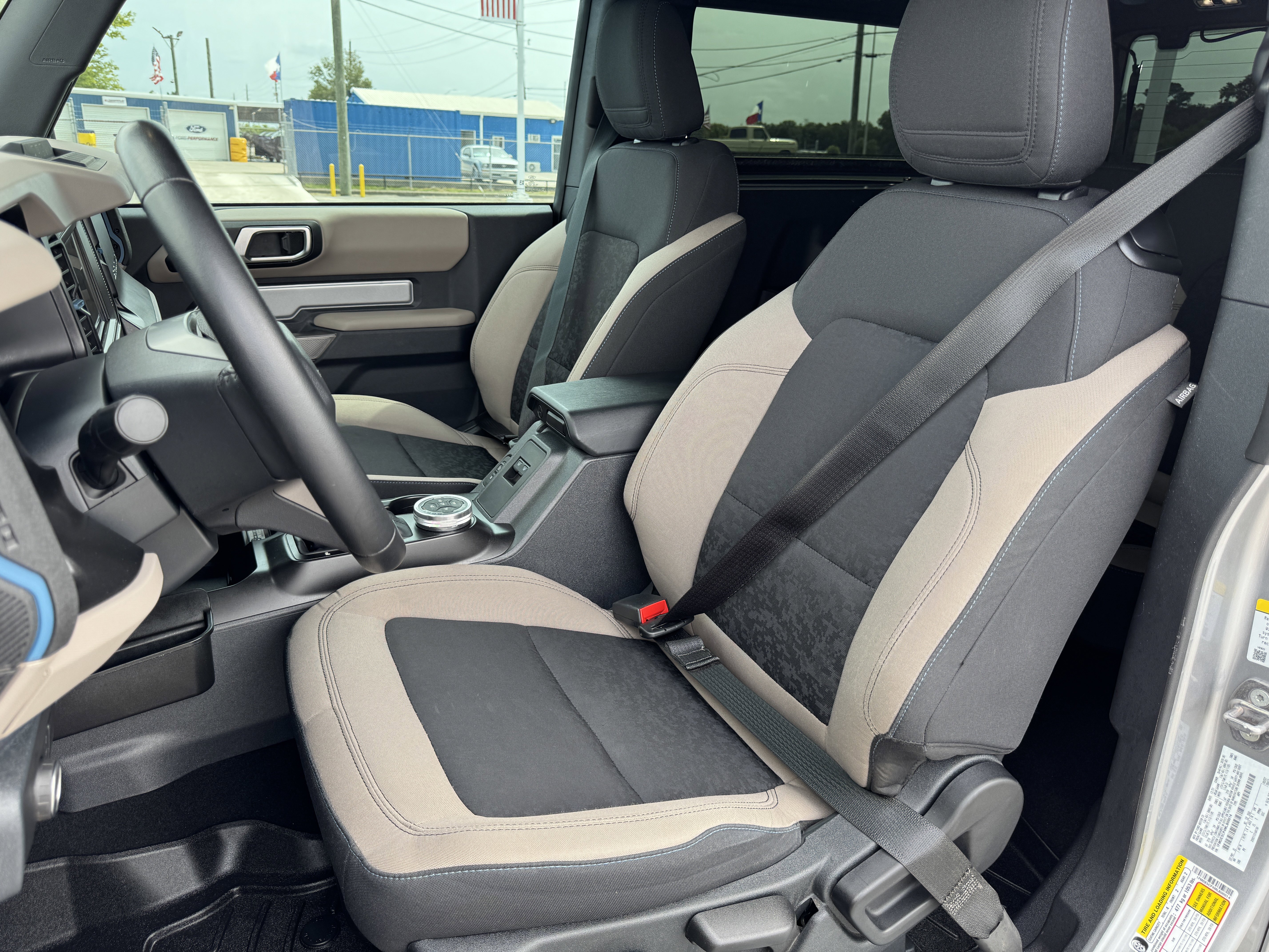 Used 2021 Ford Bronco Wildtrak image 31