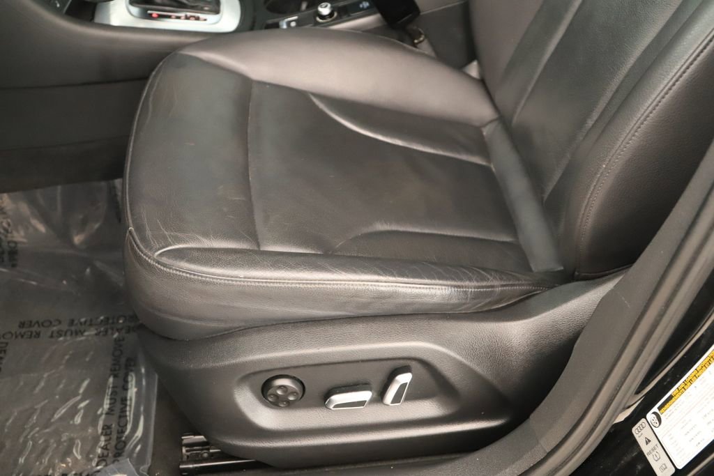 Used 2018 Audi Q3 2.0T Premium w/ Convenience Package image 25