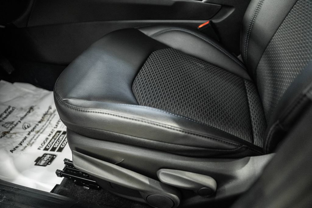 New 2026 Jeep Compass Latitude image 34