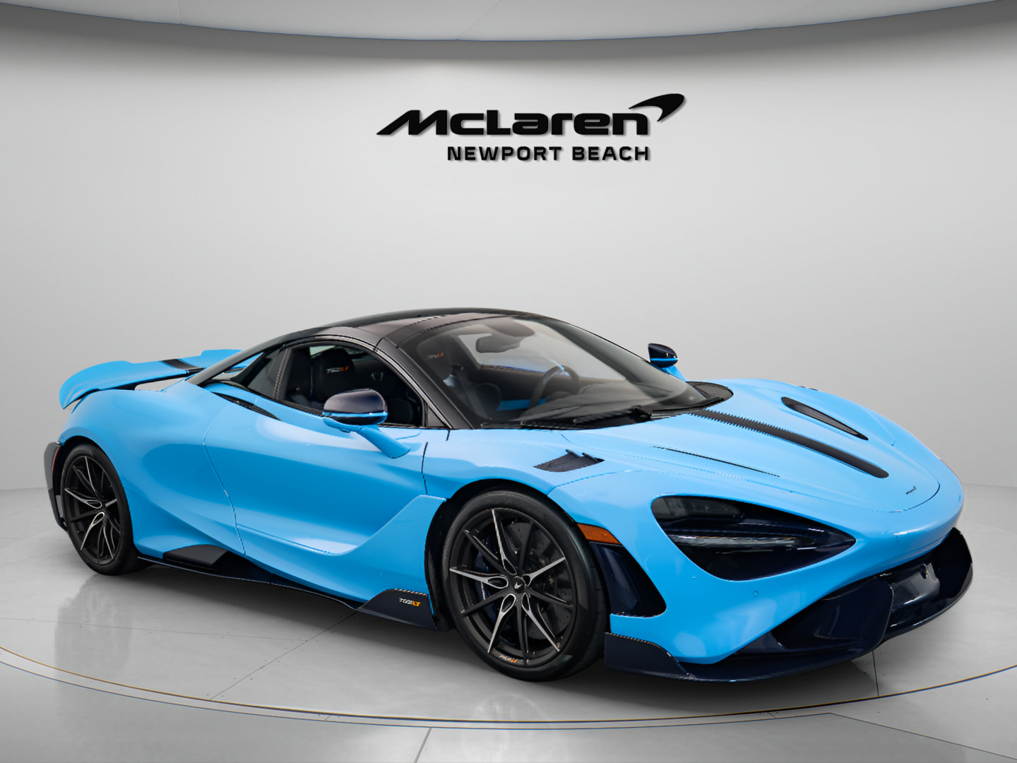 Used 2022 McLaren 765LT RWD image 2