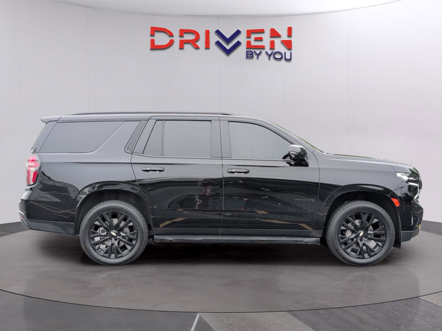 Used 2023 Chevrolet Tahoe RST w/ Luxury Package AWD/4WD image 6