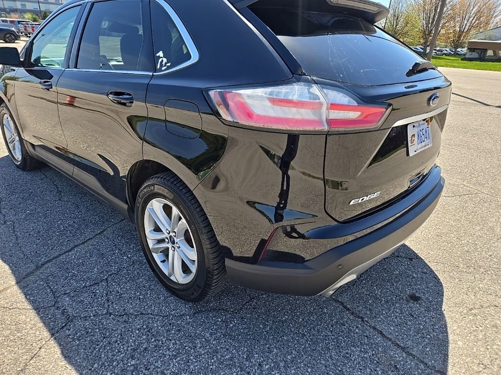 Used 2020 Ford Edge SEL w/ Convenience Package AWD/4WD image 3