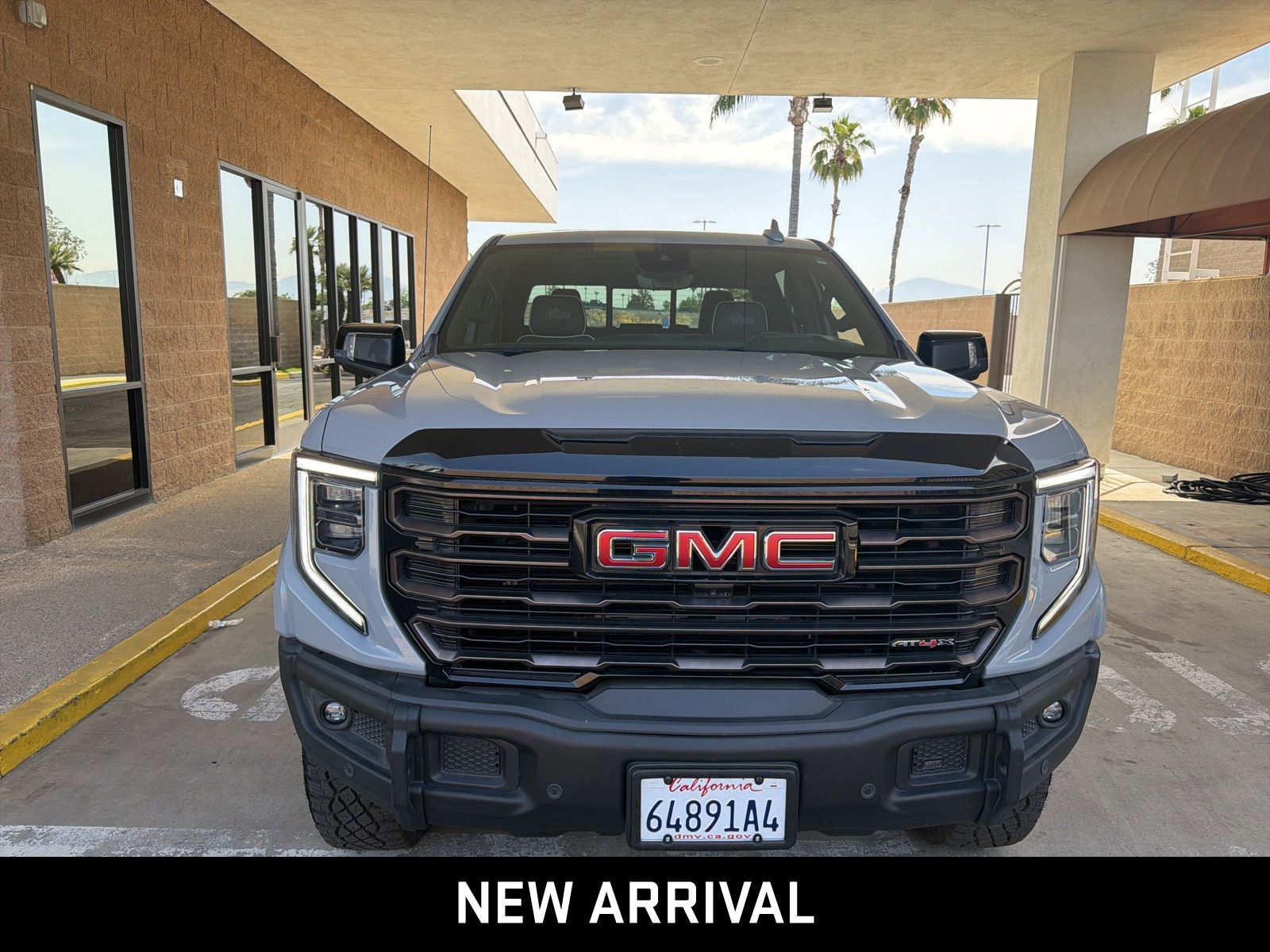 Certified 2024 GMC Sierra 1500 AT4X w/ AT4X AEV Edition AWD/4WD image 2