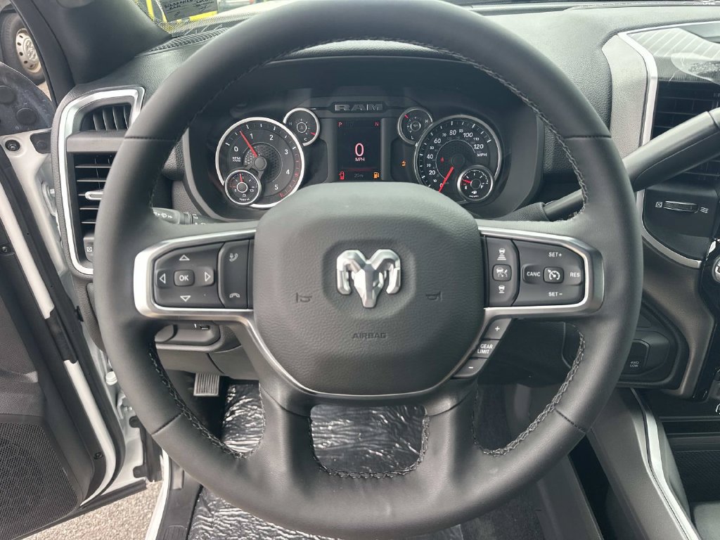New 2026 RAM 3500 Big Horn AWD/4WD image 24