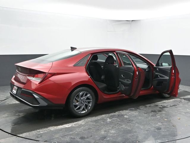 Used 2024 Hyundai Elantra SEL image 56