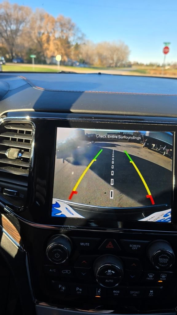 Used 2020 Jeep Grand Cherokee Summit image 26