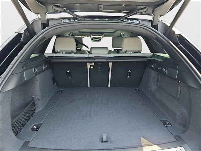New 2026 Land Rover Range Rover Velar Dynamic SE image 12