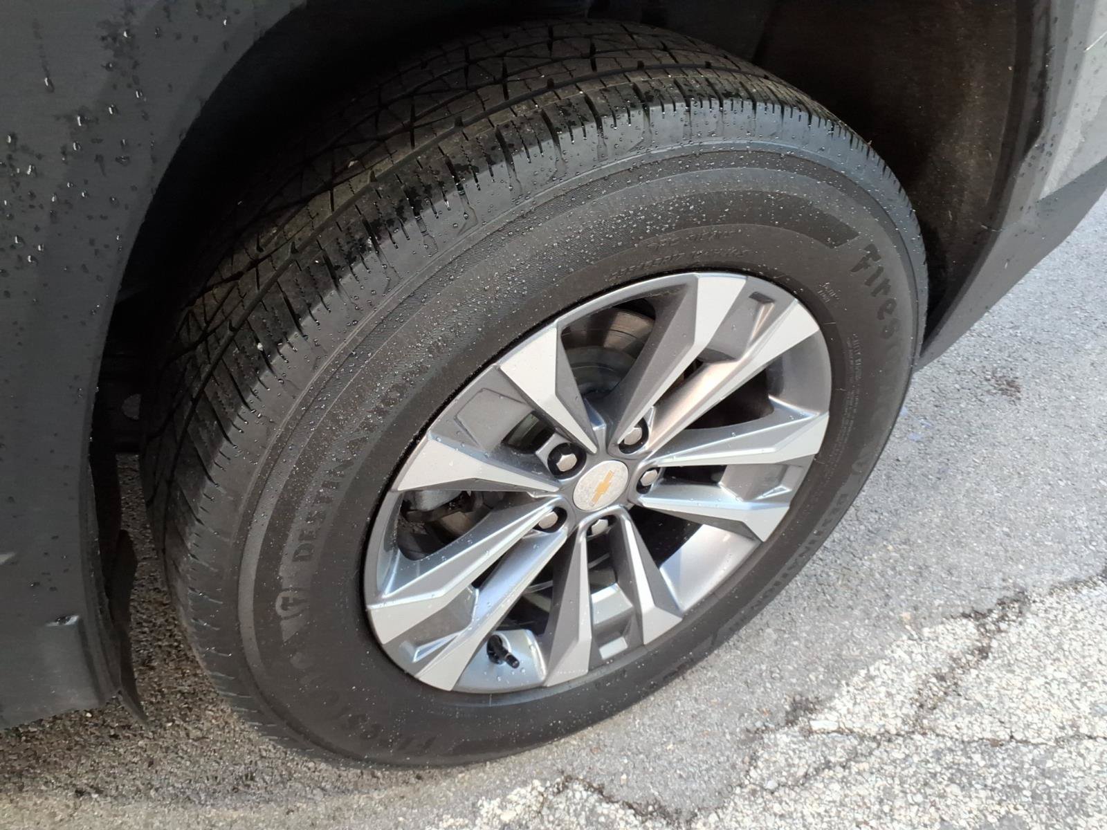 Used 2025 Chevrolet Equinox LT w/ Convenience Package II FWD image 7