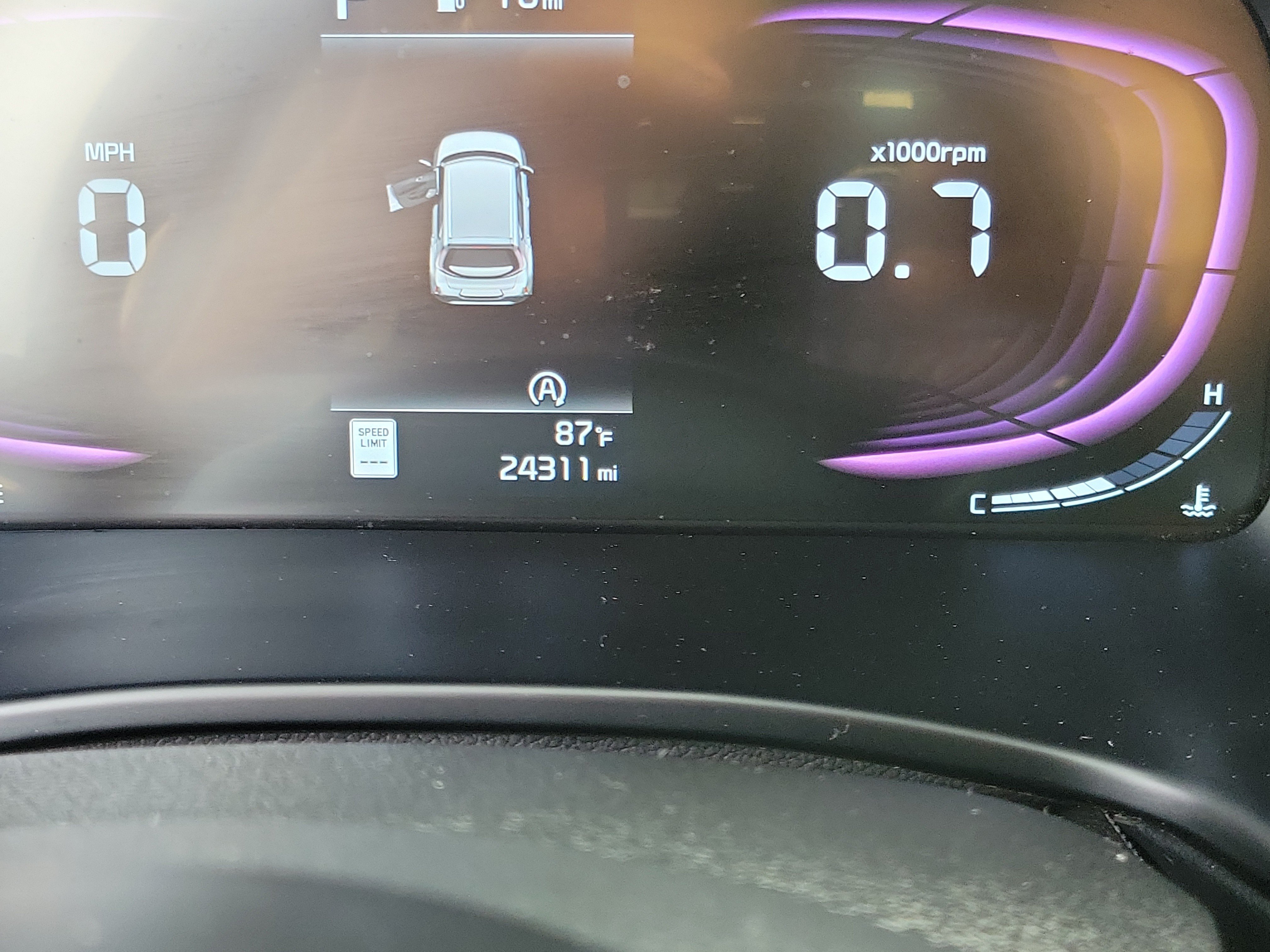 Used 2025 Kia Soul LX FWD image 25