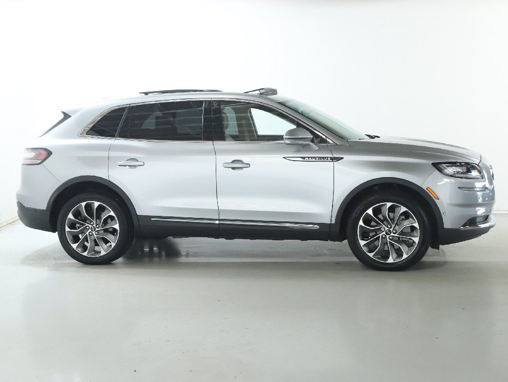 Used 2023 Lincoln Nautilus Reserve w/ Equipment Group 201A AWD/4WD image 11