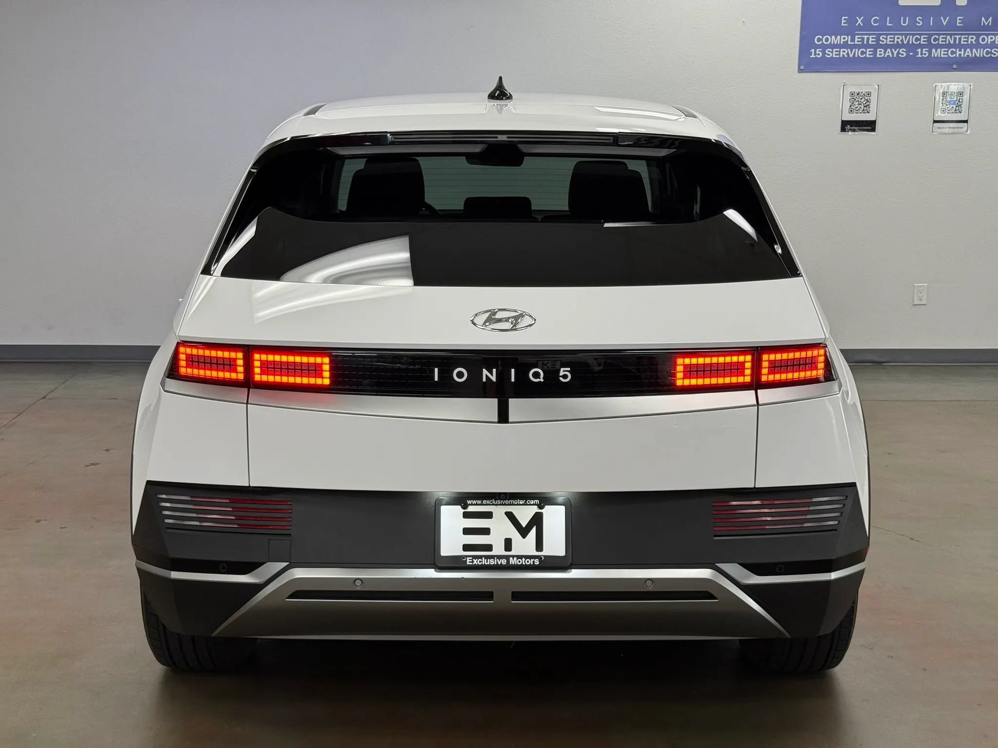 Used 2024 Hyundai Ioniq 5 SE RWD image 6