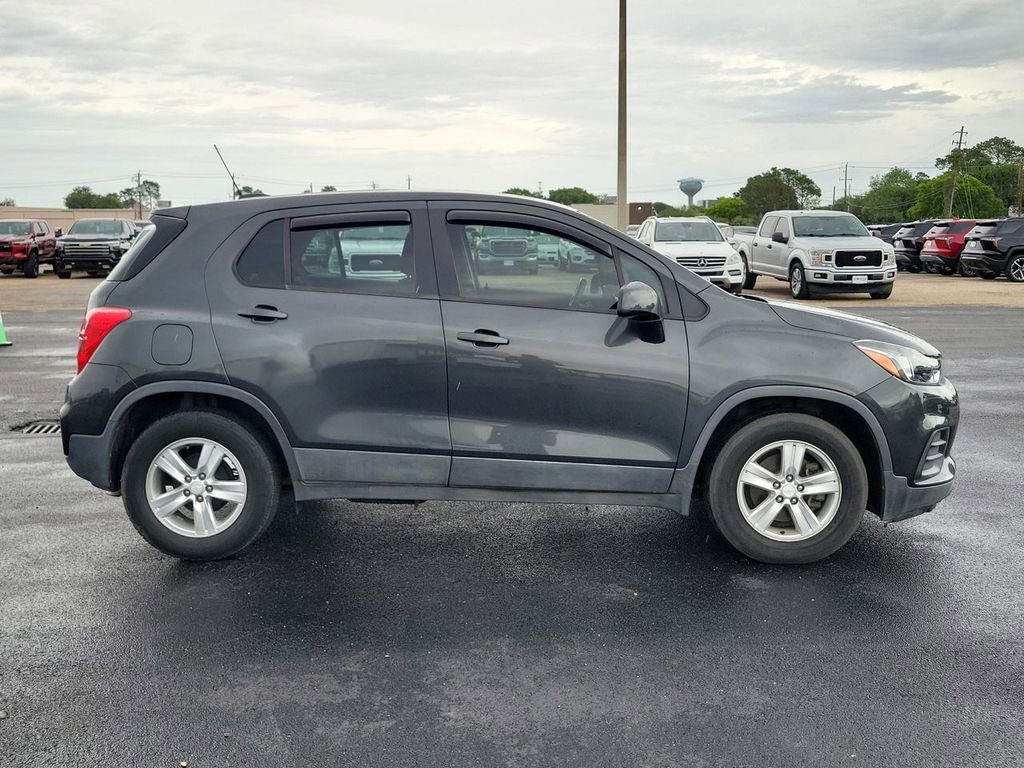 Used 2020 Chevrolet Trax LS FWD image 7